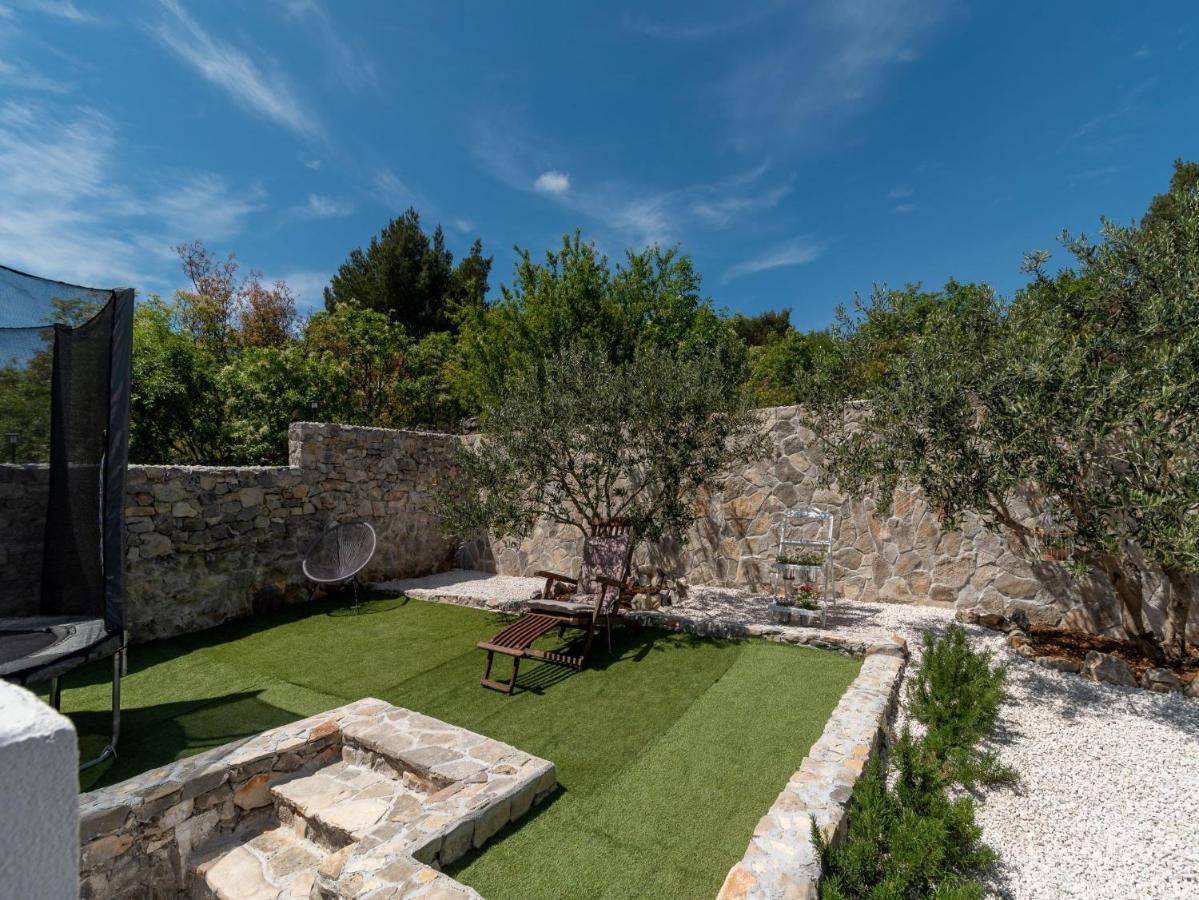 Scenic Sea View,Three Bedroom Villa With Pool Trogir Exteriör bild