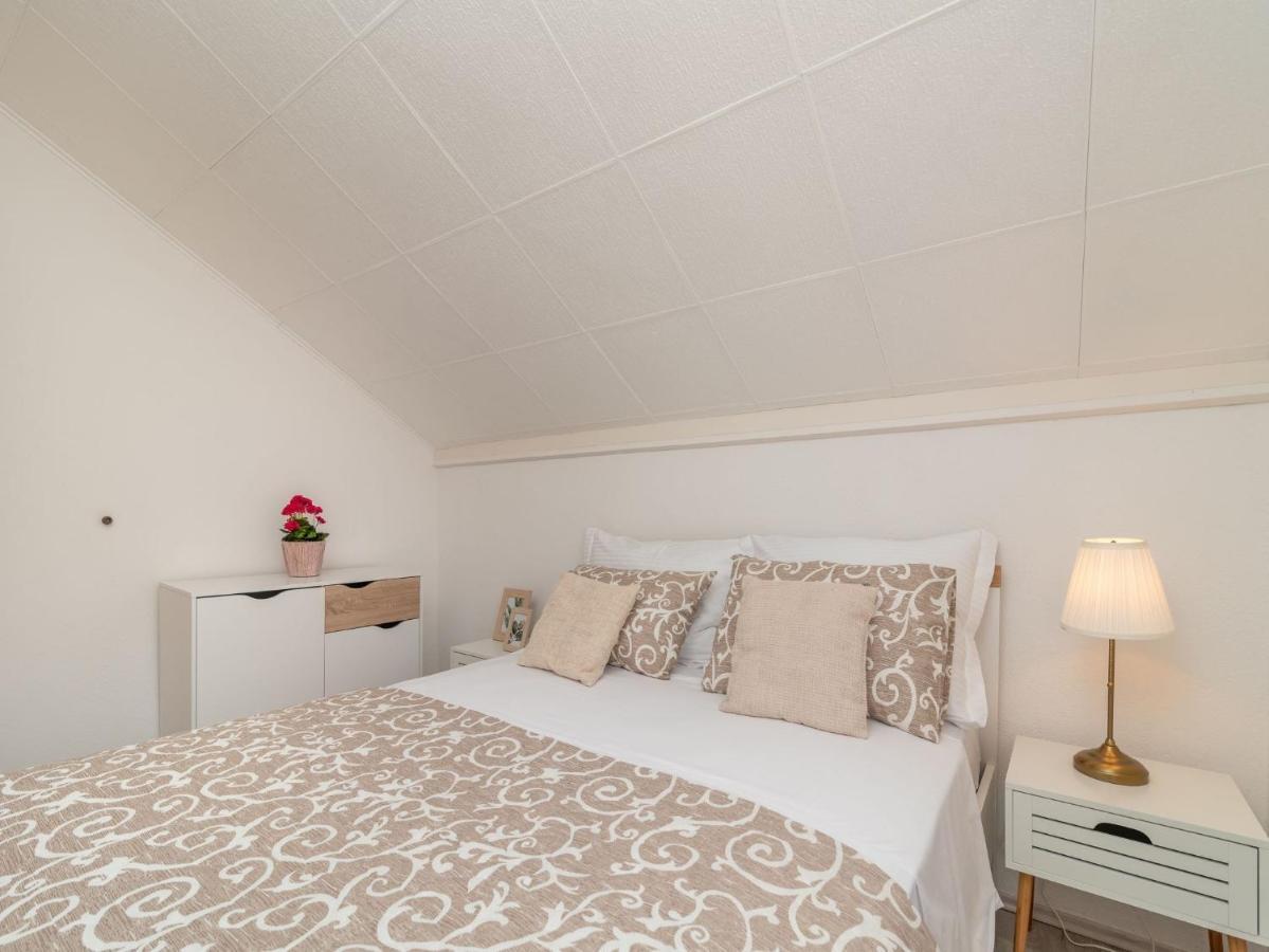 Scenic Sea View,Three Bedroom Villa With Pool Trogir Exteriör bild