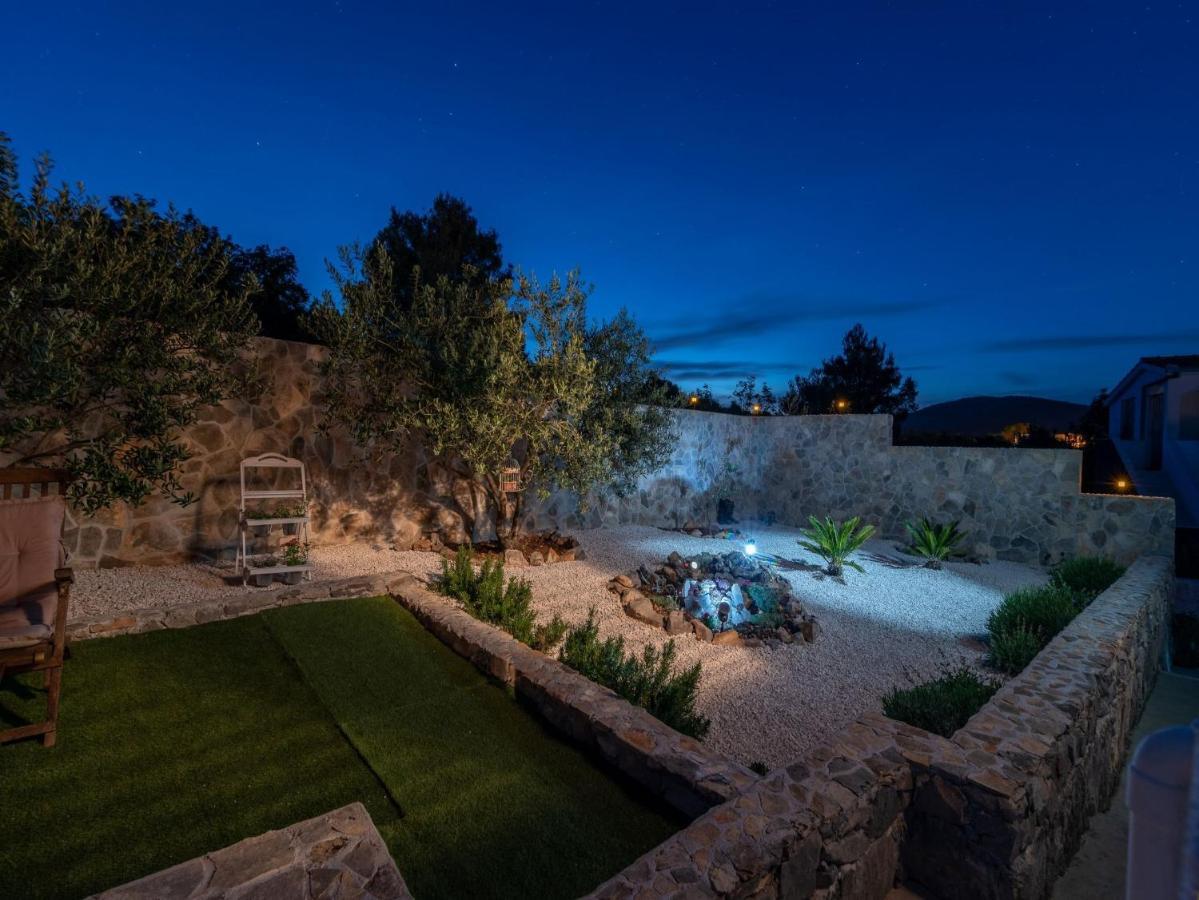 Scenic Sea View,Three Bedroom Villa With Pool Trogir Exteriör bild