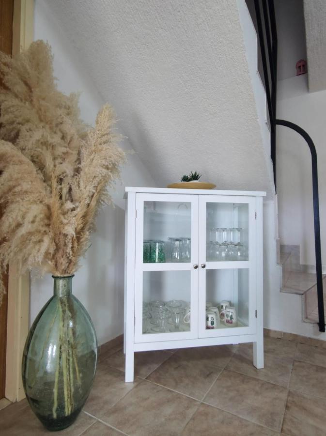 Scenic Sea View,Three Bedroom Villa With Pool Trogir Exteriör bild